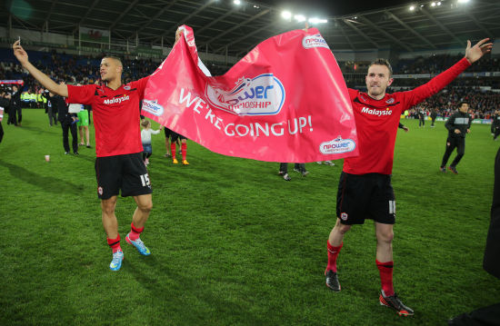 在万众瞩目 在万众瞩目