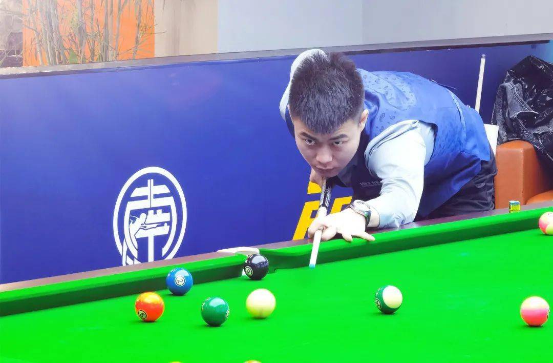 以及两队各 以及两队各